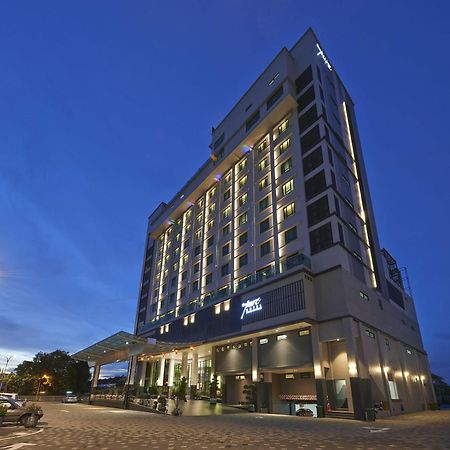 Purest Hotel Sungai Petani Extérieur photo
