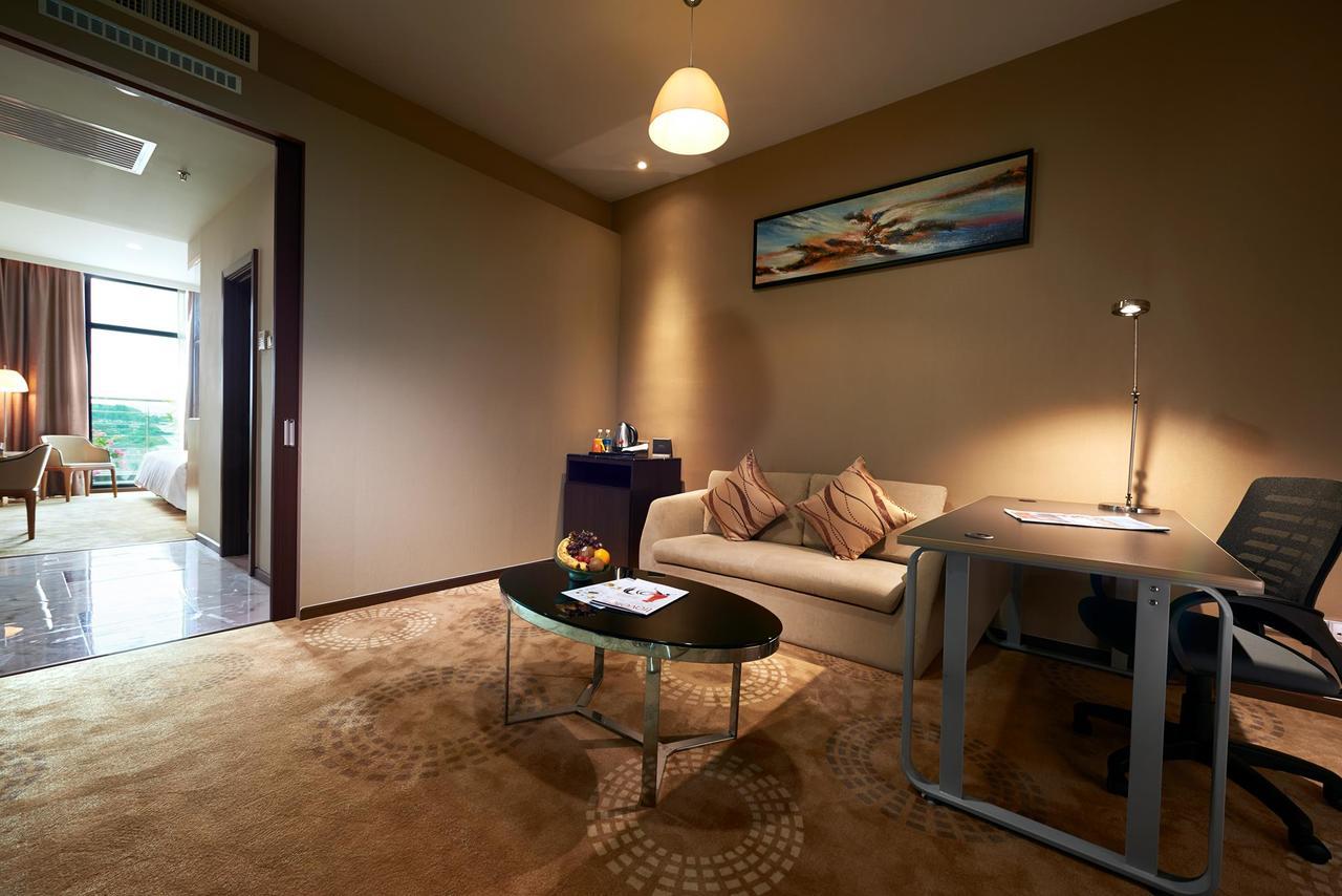Purest Hotel Sungai Petani Extérieur photo