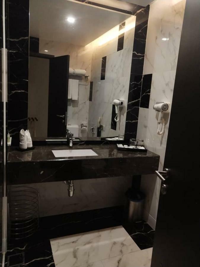 Purest Hotel Sungai Petani Extérieur photo